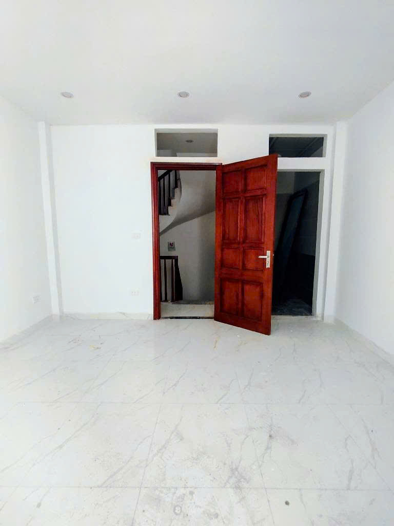 BÁN NHÀ ĐA SỸ – 30m² x 5 TẦNG – LÔ GÓC 3 THOÁNG – MẶT TIỀN 6M – THIẾT KẾ HIỆN ĐẠI – CĂN ĐẸP NHẤT KHU