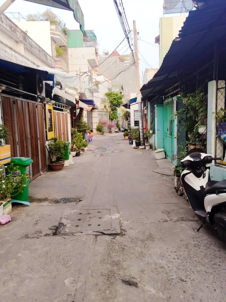 2,6TỶ NHÀ 2 TẦNG RA NGÃ 4 AN SƯƠNG CHỈ 2 PHÚT HẺM TRƯỜNG TRINH CÁCH 250M