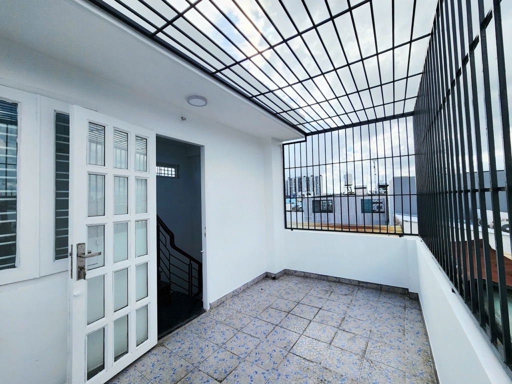 Nhà đẹp kiên cố 5 tầng - An cư đón tết - Trần Văn Ơn