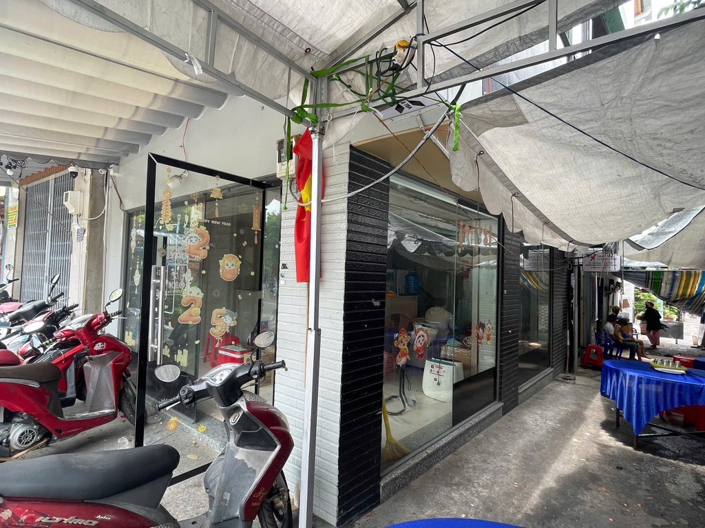 Mặt tiền kinh doanh Kênh Tân Hoá - cạnh ĐH Văn hiến - Dòng tiền ổn định 20tr/ tháng