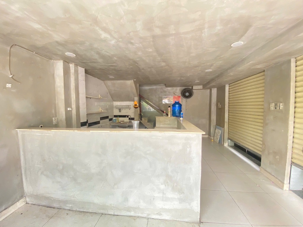 Mặt tiền kinh doanh Kênh Tân Hoá - cạnh ĐH Văn hiến - Dòng tiền ổn định 20tr/ tháng