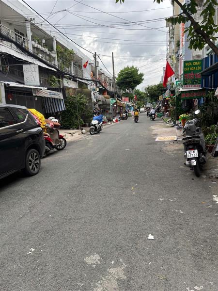 Chủ kẹt gấp bán - Mặt tiền kinh doanh - Ngay Đinh Liệt, Nguyễn Sơn