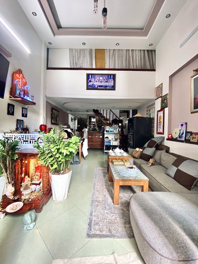 Hẻm xe hơi - Âu Cơ - Nở hậu - Nhà chính chủ 20 năm - Tân Phú