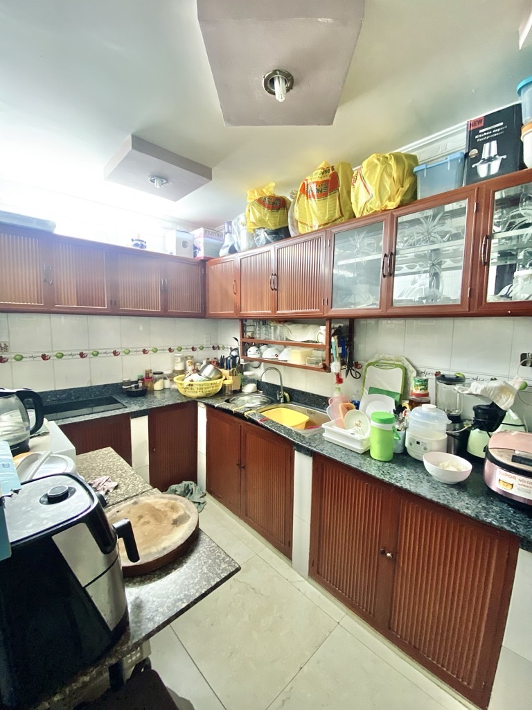 Hẻm xe hơi - Âu Cơ - Nở hậu - Nhà chính chủ 20 năm - Tân Phú