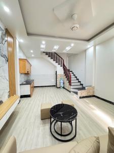 NHÀ ĐẸP 5 TẦNG – PHƯỜNG YÊN NGHĨA – HÀ NỘI