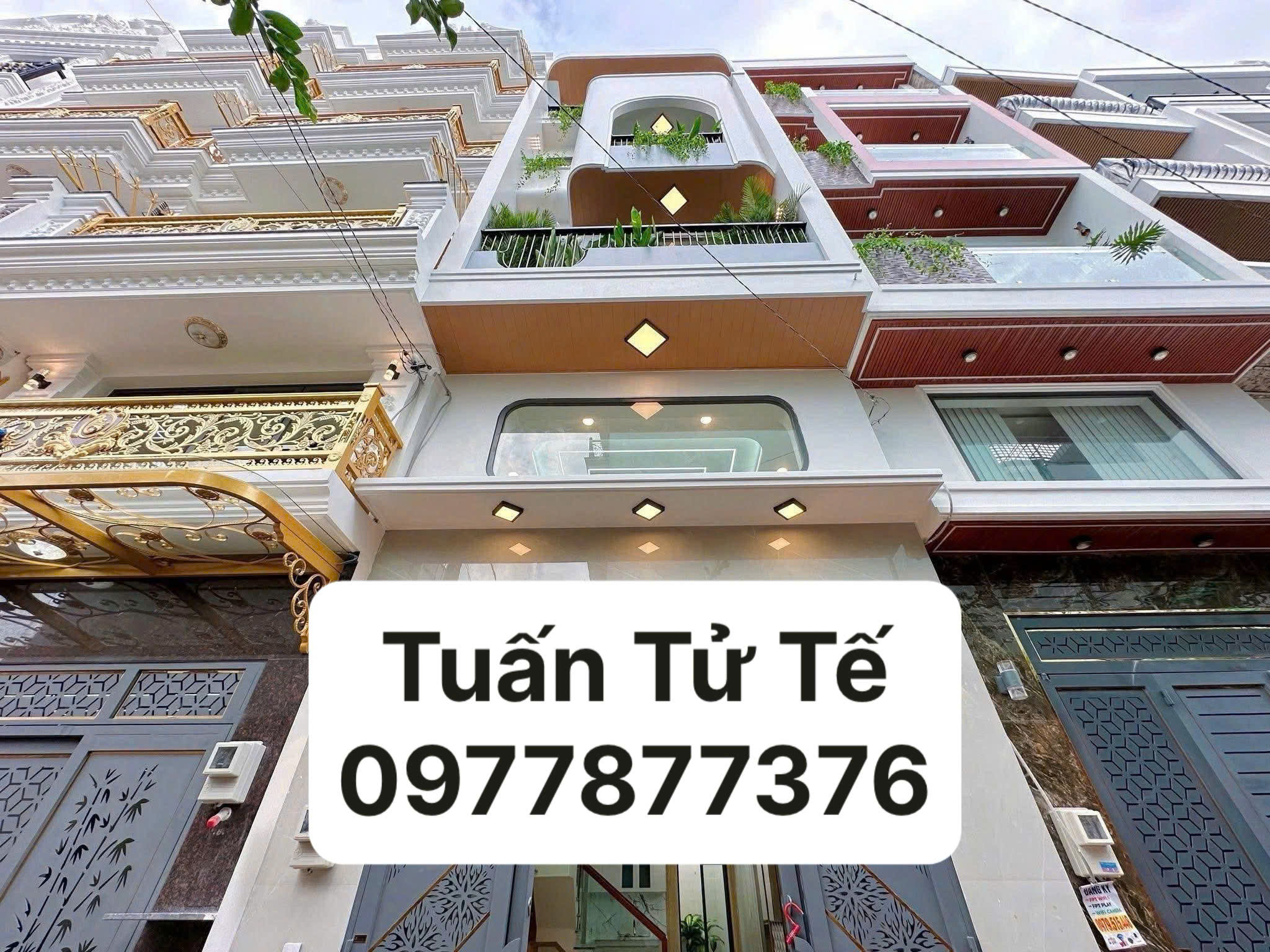 Nhà 4 tầng, 4 Phòng ngủ và sân thượng. ngang 4,4m, ngay khu trường học liên cấp Dương Văn Thì. Nhỉnh 6tỷ.