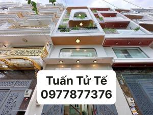 Nhà 4 tầng, 4 Phòng ngủ và sân thượng. ngang 4,4m, ngay khu trường học liên cấp Dương Văn Thì. Nhỉnh 6tỷ.