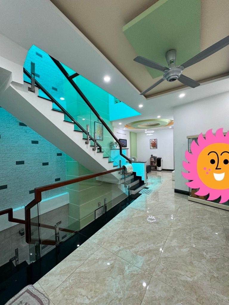 Bán nhà mặt tiền gần Nguyễn Văn Luông , quận 6 , diện tích 153m , 3 tầng , đường 12m , giá 22.x tỷ