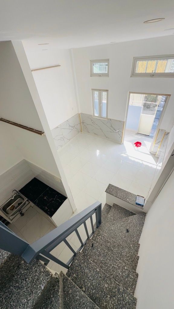 Nhà Phạm Văn Chí , q6 , 4x6 , hẻm 6m , 2 tầng , giá nhỉnh 4 tỷ