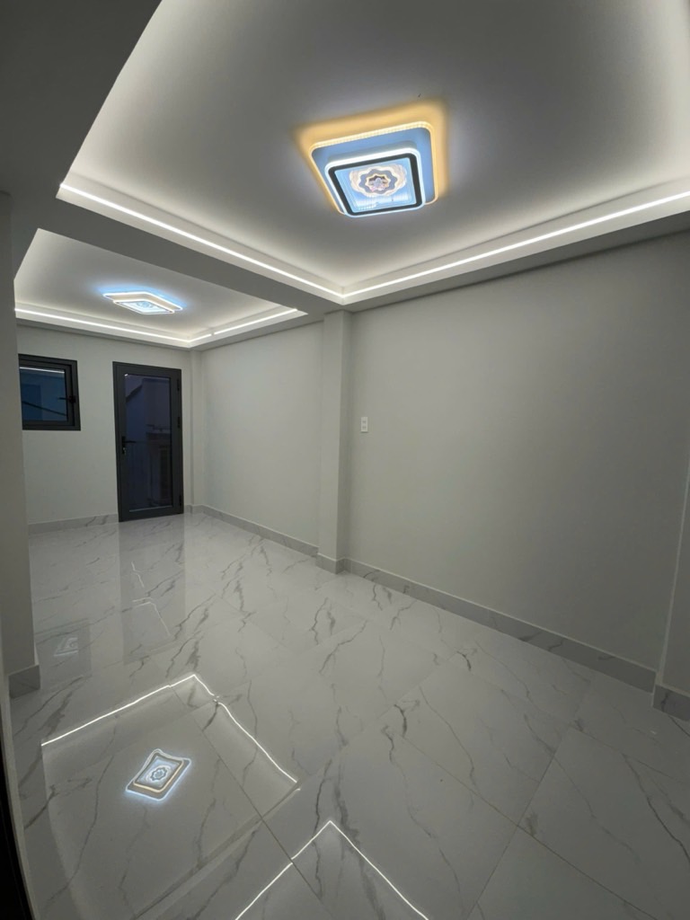 Bán nhà đôi 4 tầng , 4x14 , đường Phạm Văn Chí , q6 , giá 6.5 tỷ