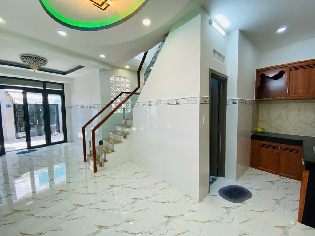 Nhà đường Bà Hom , q6 , 30m , giá 4.4 tỷ