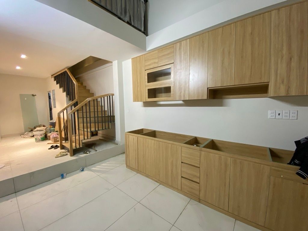 Nhà Bà Hom , q6 , 4x10 , 5 tầng , hẻm 6m , giá 5.9 tỷ