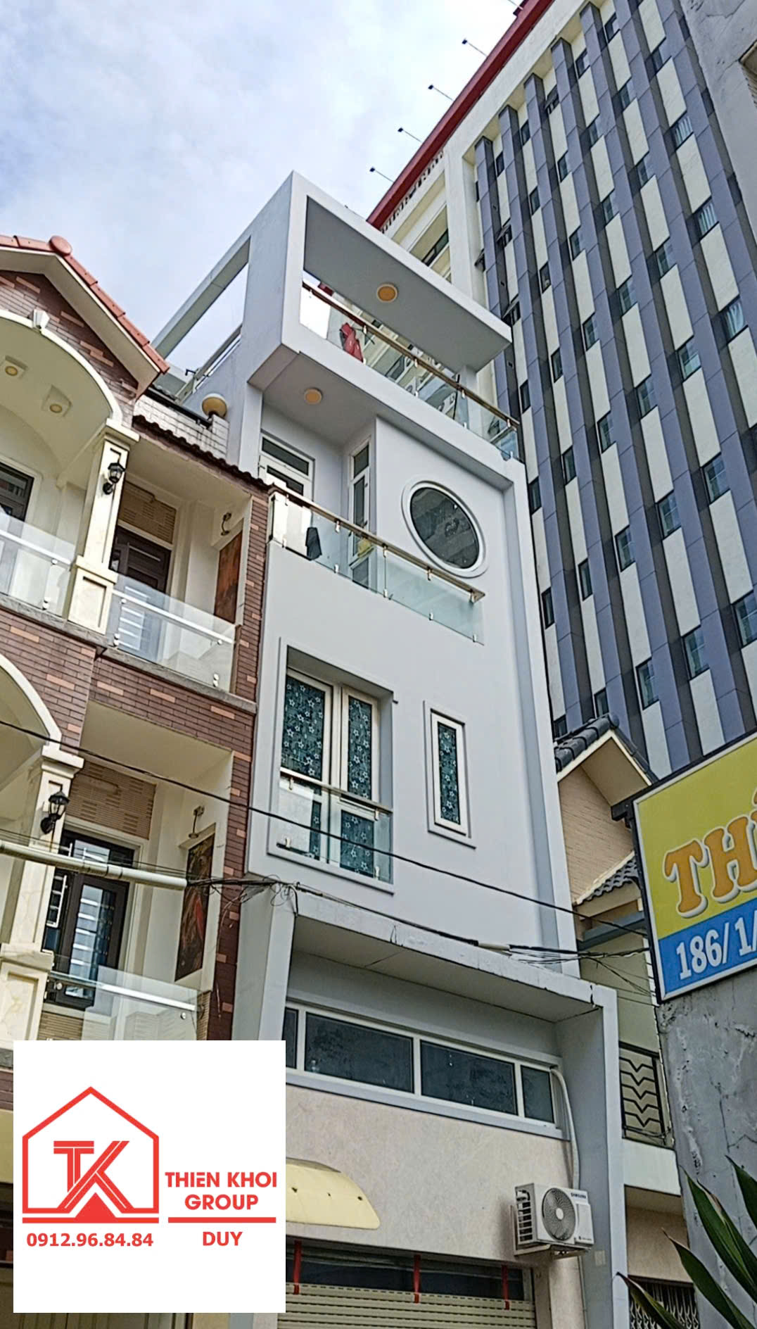 Nhà Hẻm Xe Tải - Võ Văn Ngân - dt: 54m2 - 1 Trệt, 1 Lửng, 2 Lầu, 1 Sân Thượng. 10 tỷ thương lượng