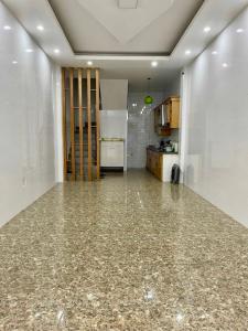 Bán nhà đẹp nhất Ngọc Thụy - nội thất full OPTIONS - ô tô tránh nhau