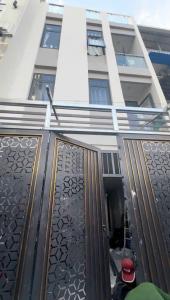 Căn hộ mới xây, ở hoặc cho thuê, 4 tầng, quận 4