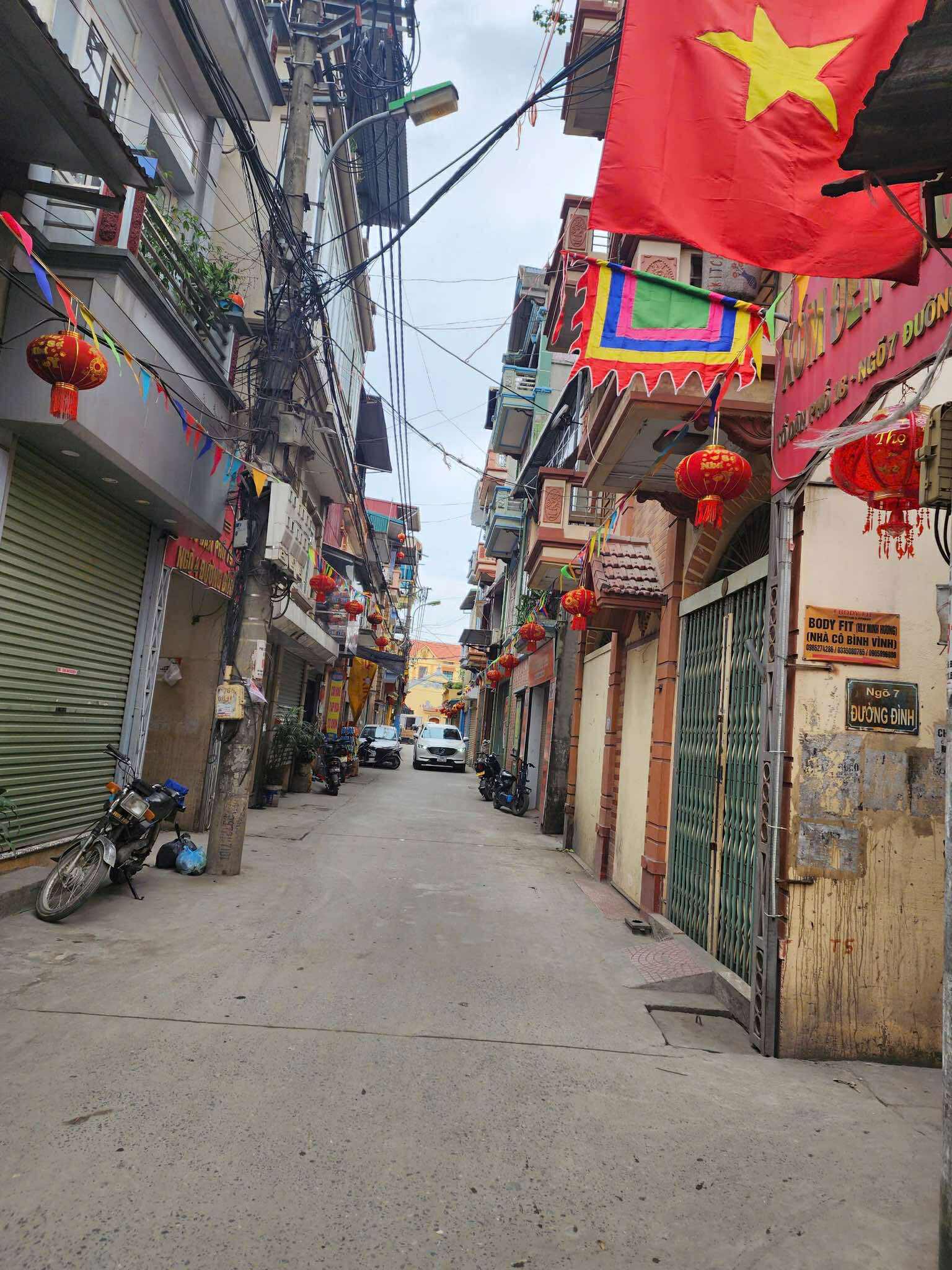 Bán 2 lô đất đẹp gần khu kinh doanh buôn bán sầm uất