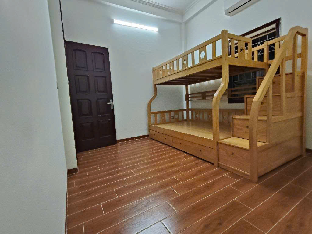 Bán nhà Nguyễn Viết Xuân, Phân lô quan chức, Diện tích sử dụng hơn 170m2, giá nhỉnh 15 tỷ