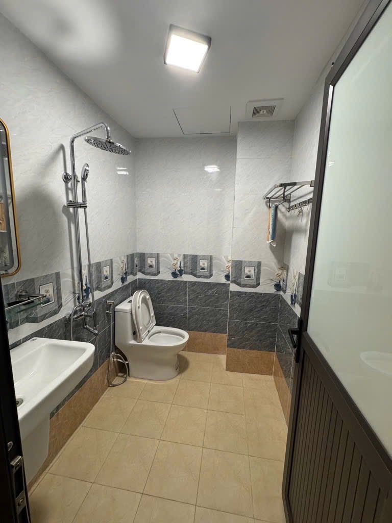 NHÀ ĐẸP TRUNG TÂM HOÀNG MAI sầm uất  7x tỷ