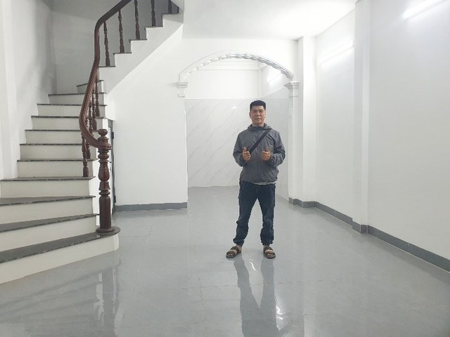 Bán nhà mặt ngõ giáp nhị