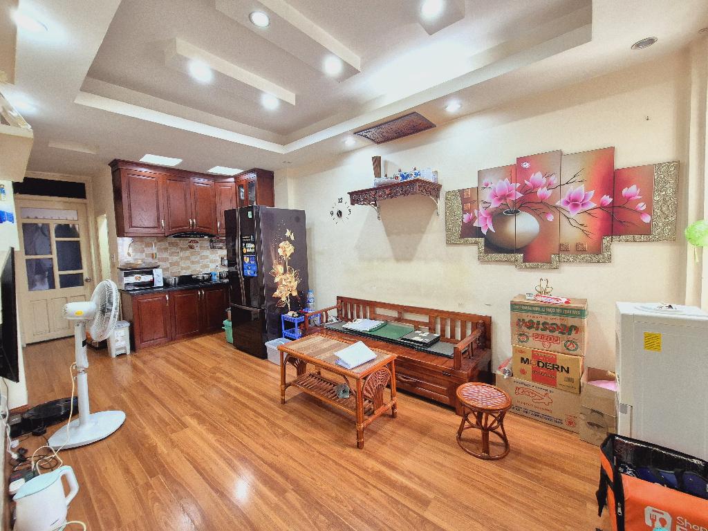 Nhà trong Ngõ ở HBT 50m2, 4 tầng, CHÍNH CHỦ CẦN BÁN RẤT GẤP