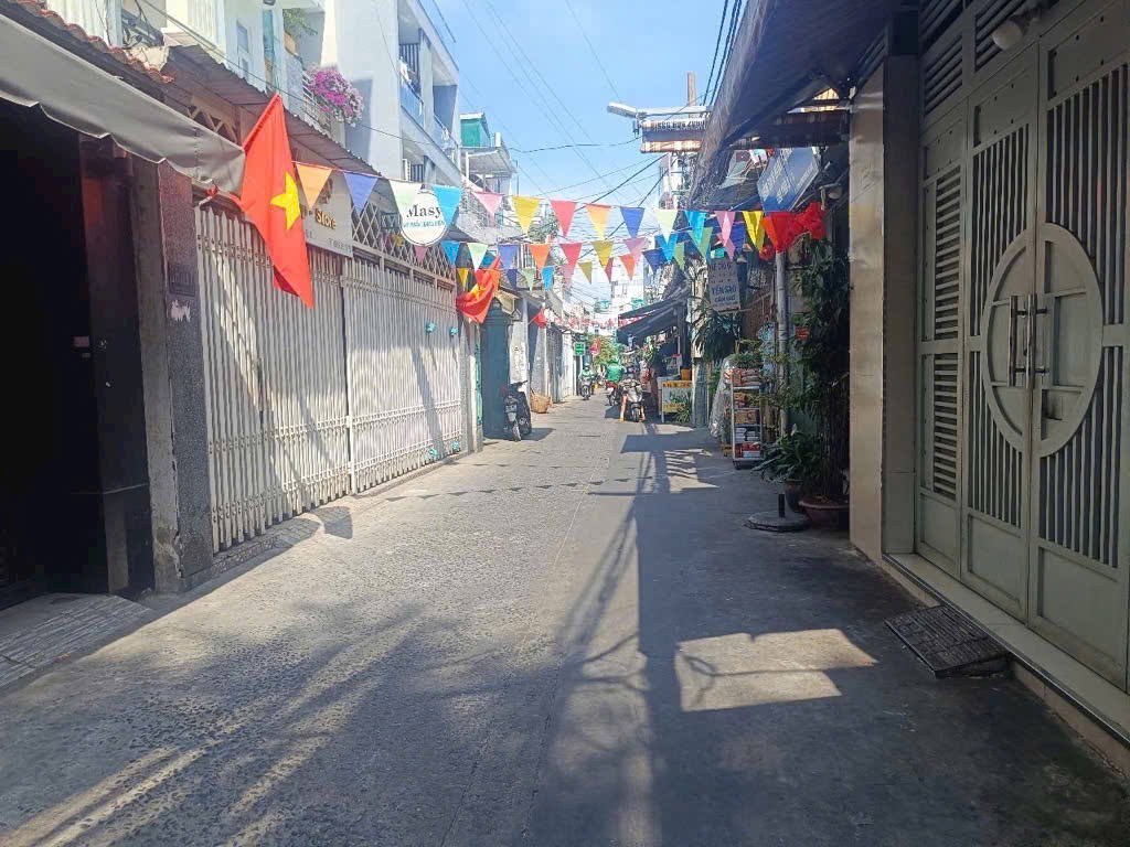 Dương Bá Trạc – Vị Trí Chiến Lược