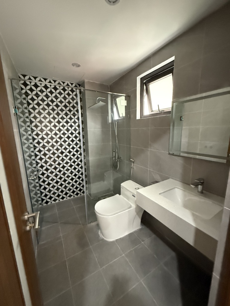 ĐỐNG ĐA- NGÕ NÔNG- NHÀ MỚI XÂY