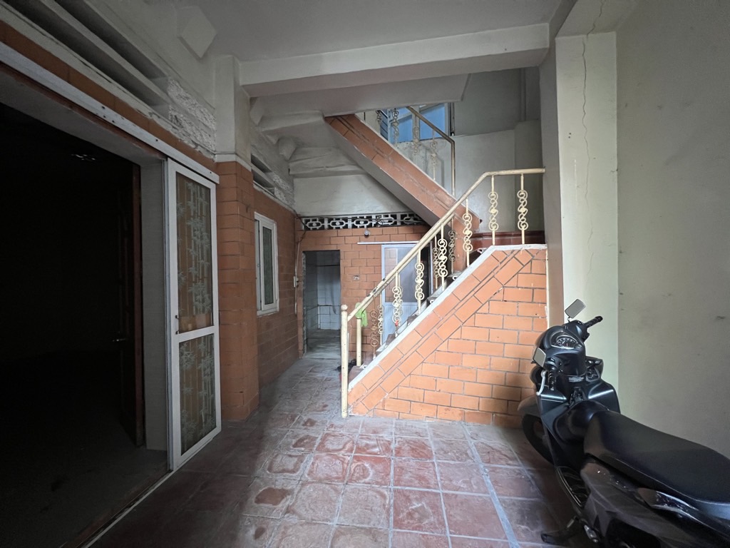 TÔN ĐỨC THẮNG – BÁN ĐẤT TẶNG NHÀ 2 TẦNG – 50 M2