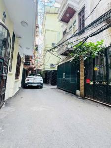 1.	CHỈ HƠN 13 TỶ TỶ CÓ NGAY NHÀ 4 TẦNG, Ô TÔ ĐỖ CỬA TRUNG TÂM ĐỐNG ĐA, 5 PHÚT RA VĂN MIẾU.