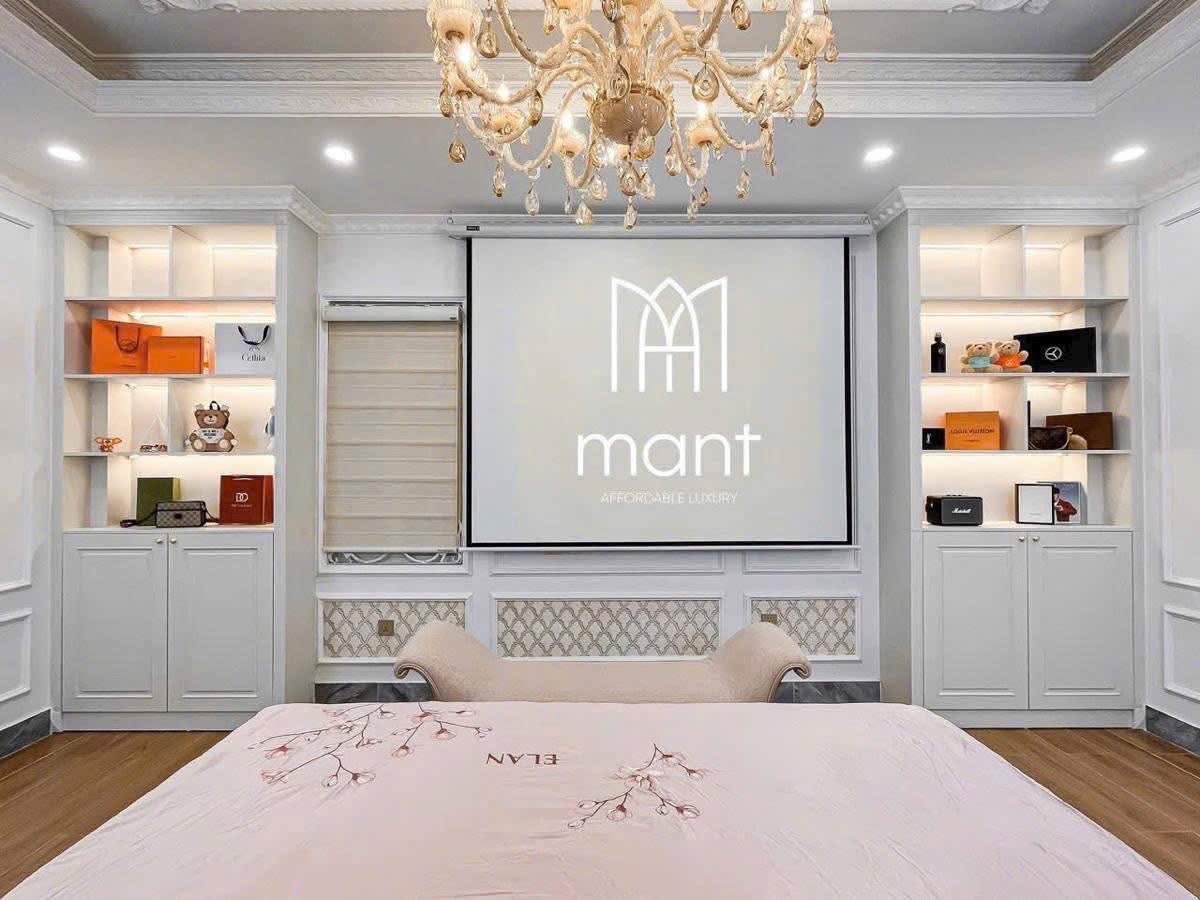 NHÀ MỚI 4 TẦNG Ô TÔ VÀO TẬN NHÀ MẶT HỒ HOÀNG CẦU, ĐỐNG ĐA