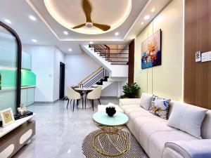 LÊN SÓNG NHÀ ĐẸP 4 TẦNG • PHAN VĂN TRỊ – P11 BÌNH THẠNH - NGANG 5M