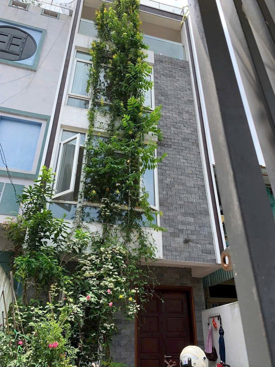 NHÀ TỰ XÂY- Ô TÔ ĐỖ TRÁNH-0588827777