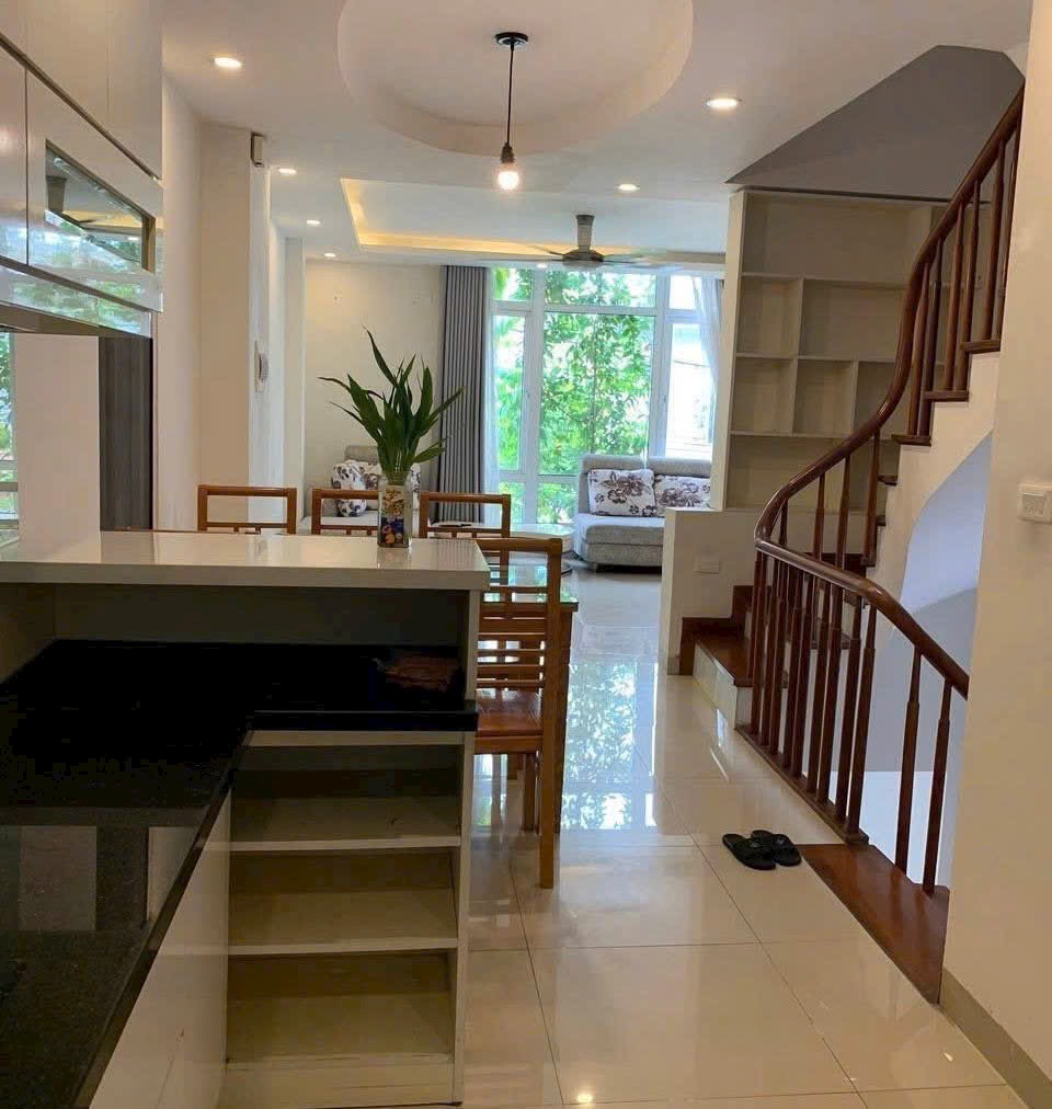 NHÀ TỰ XÂY- Ô TÔ ĐỖ TRÁNH-0588827777