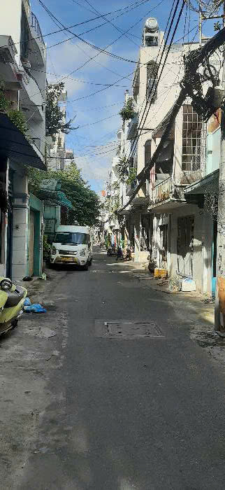 Bán nhà 3 tầng, mặt tiền,đường Tân Trang, Tân Hòa Tân Bình, DT: 4.4 x 11, Giá: 10 tỷ