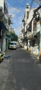 Bán nhà 3 tầng, mặt tiền,đường Tân Trang, Tân Hòa Tân Bình, DT: 4.4 x 11, Giá: 10 tỷ