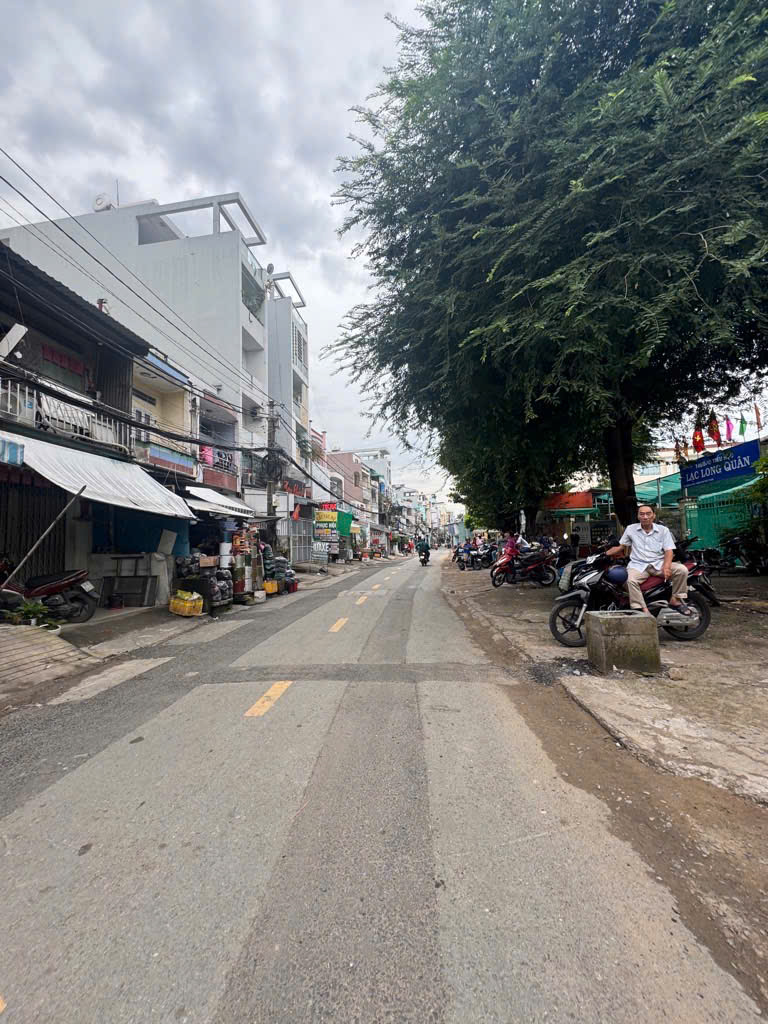 Bán nhà hẻm mặt tiền xe tải Lò Siêu