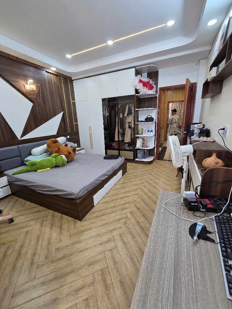 GẦN MẶT TIỀN HƯƠNG LỘ 2 - HẺM XE TẢI TRÁNH - 96M2 - 5 TẦNG ĐẸP LUNG LINH - 7PN - THANG MÁY XỊN SÒ