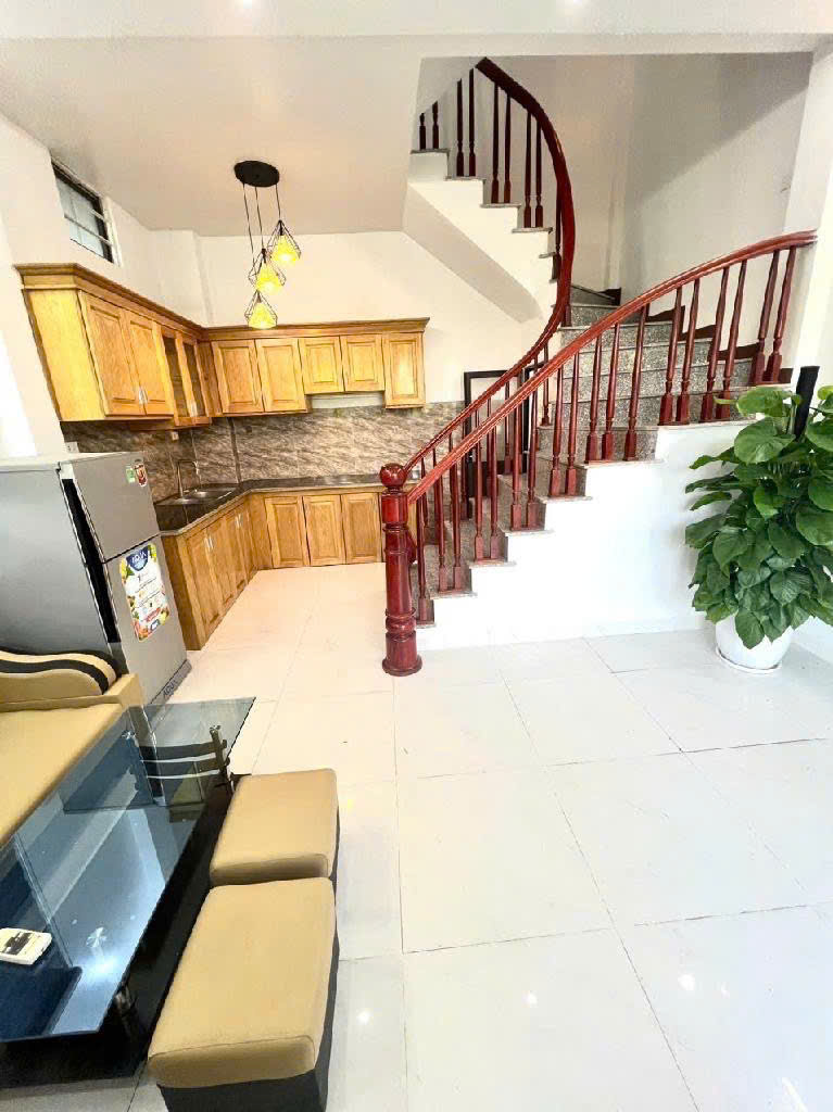 BÁN NHÀ HOÀ BÌNH, LÔ GÓC 3 MẶT THOÁNG, 30 M2, 5 TỶ