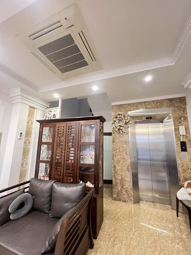 SIÊU PHẨM THÁI HÀ -1 BƯỚC RA MẶT PHỐ THÁI HÀ