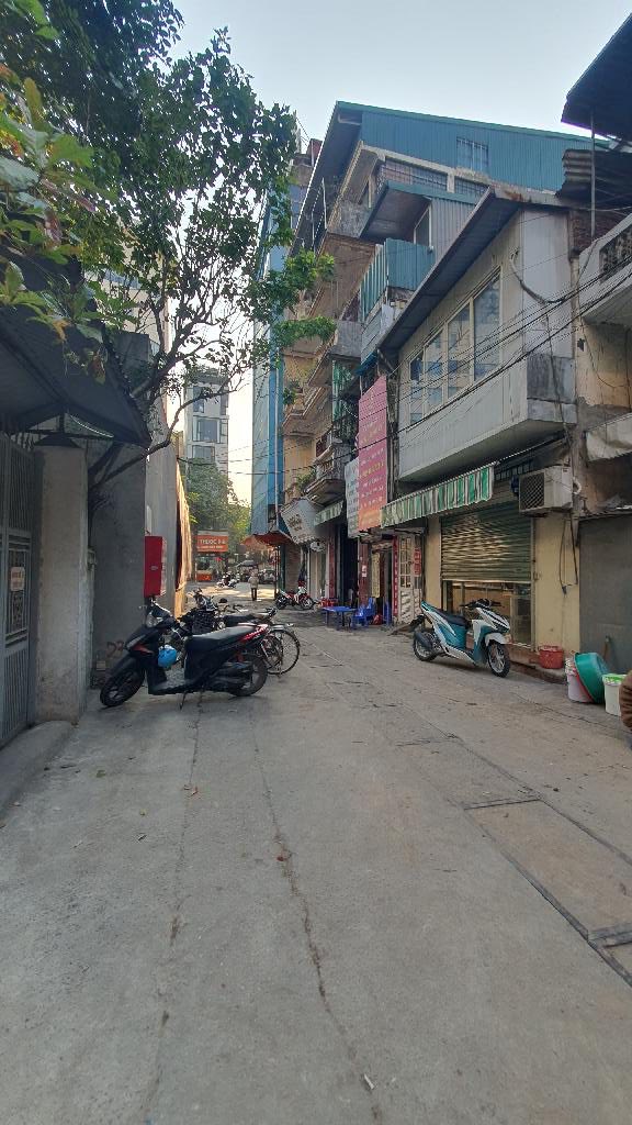 SIÊU PHẨM THÁI HÀ -1 BƯỚC RA MẶT PHỐ THÁI HÀ