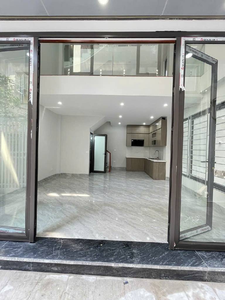 CHỈ 9X TỶ CÓ NGAY NHÀ NGUYỄN VĂN CỪ SIẾU ĐẸP, SIÊU HIẾM - LÔ GÓC 2 MẶT THOÁNG