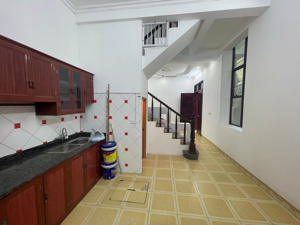 Bán nhà - Nam Từ Liêm - NGÕ THÔNG - KINH DOANH - NHÀ DÂN XÂY - CÓ Ô CHỜ THANG MÁY - LÔ GÓC - 35m2 - 9.6 tỷ