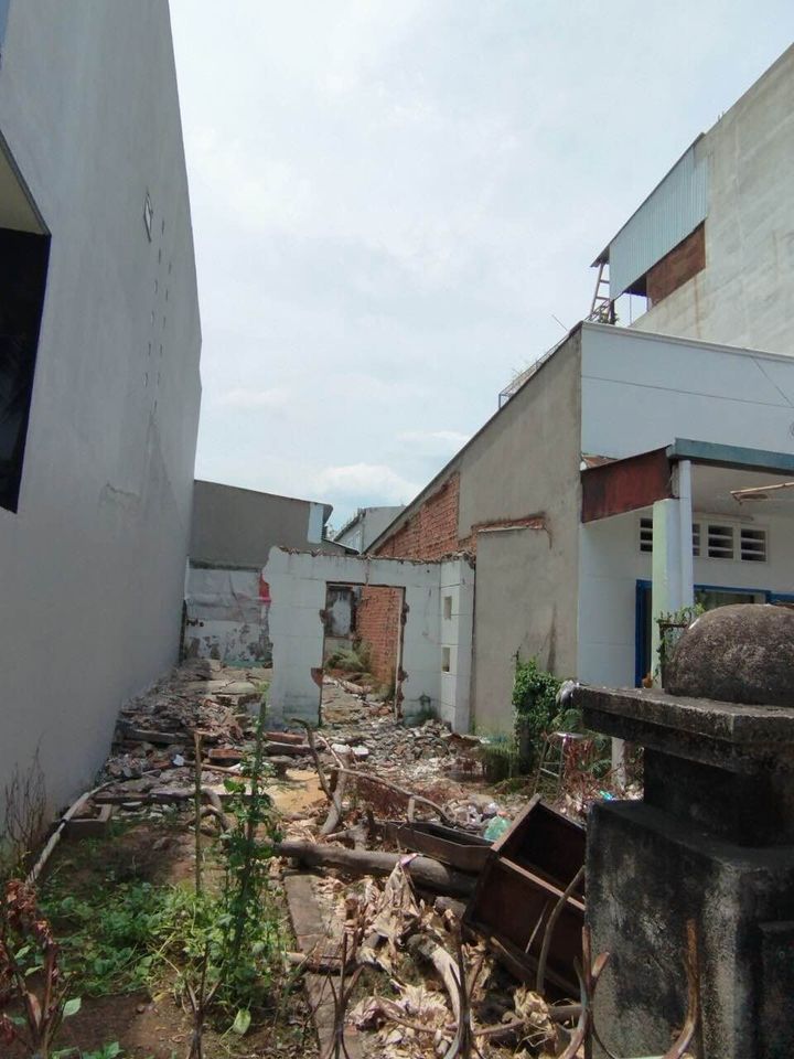 Bán đất gần mặt tiền phường Tân Kiểng, Quận 7 sổ hồng chính chủ