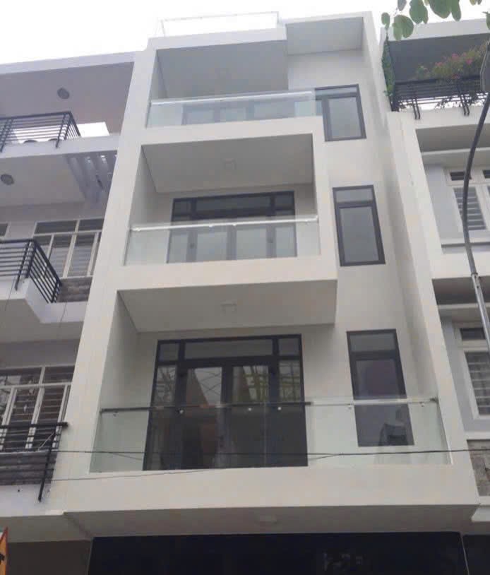 Bán GẤP căn hộ dịch vụ 4 tầng, quận 7, gần đường Nguyễn Lương Bằng thành phố Hồ Chí Minh