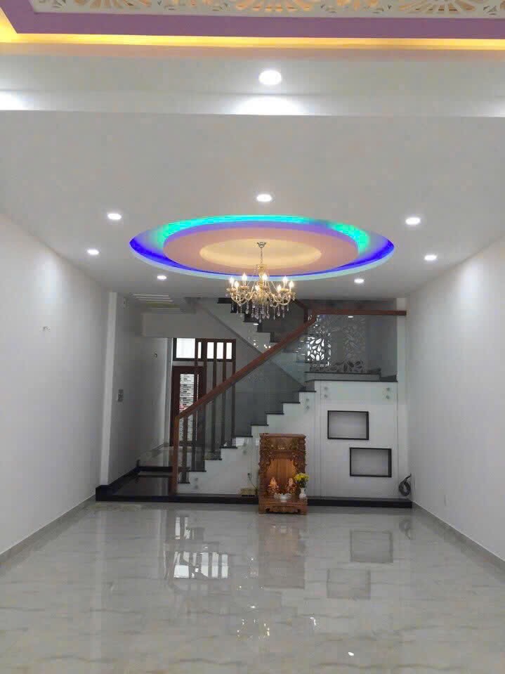 Bán CHDV 4 tầng 5X20, đường số, Quận 7, kế bên Phú Mỹ Hưng