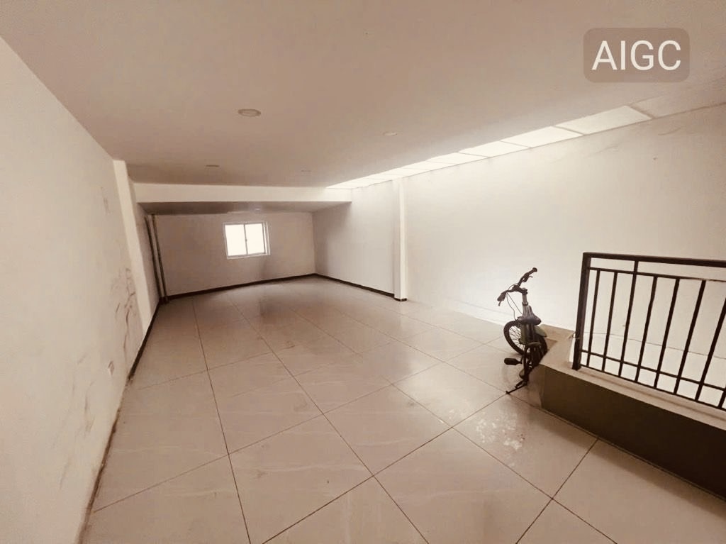 Bán nhà 2 tầng 7x20 mặt tiền đường số Tân Quy Quận 7