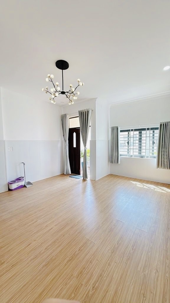 Bán nhà 4 tầng HXH 5x13 Huỳnh Tấn Phát Quận 7