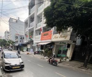 BÁN NHÀ 3 TẦNG MẶT TIỀN PHAN HUY THỰC TÂN KIỂNG QUẬN 7 GIÁ NHỈNH 16 TỶ