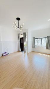 Bán nhà 4 tầng HXH 5x13 Hoàng Quốc Việt Quận 7