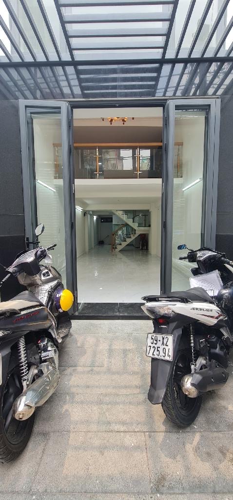 BÁN NHÀ MỚI – LẠC LONG QUÂN – QUẬN 11 – 5 TẦNG – GIÁ 9.6 TỶ