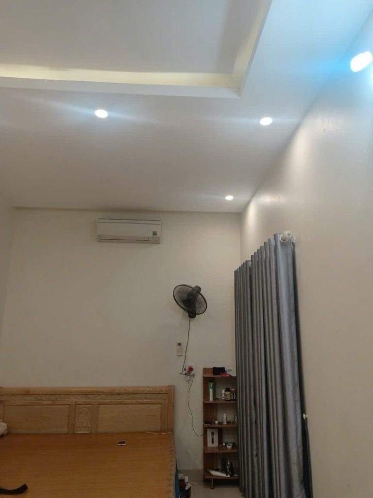 Hàng hiếm , nhà phố mới kính koong, ô tô VF9 ngủ trong nhà